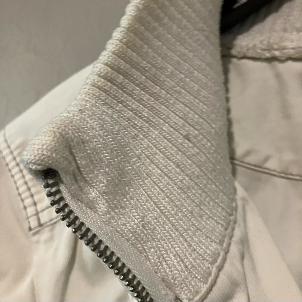 LOFT Ann Taylor Women's Cream Bomber Jacket Size 8 - Picture 9 of 16